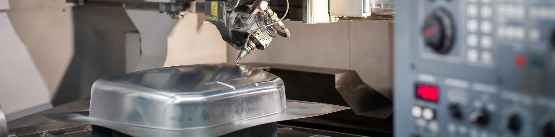 3D laser cutting